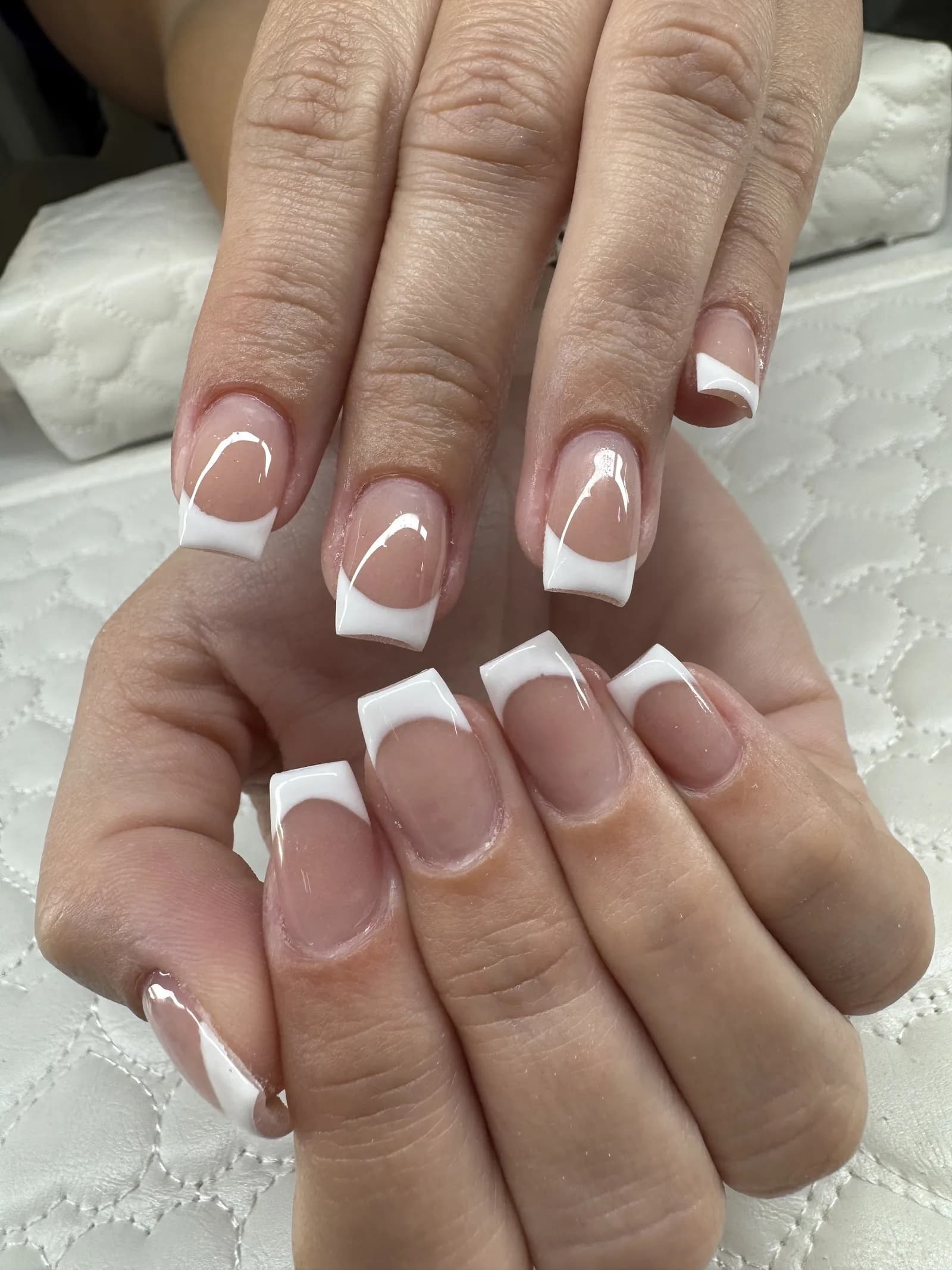 Inside Ana&liu Nails Studio in Flagami, Miami